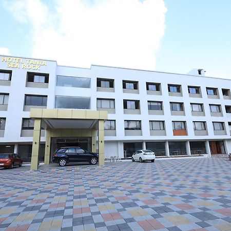 Hotel Tania Searock Даман Экстерьер фото