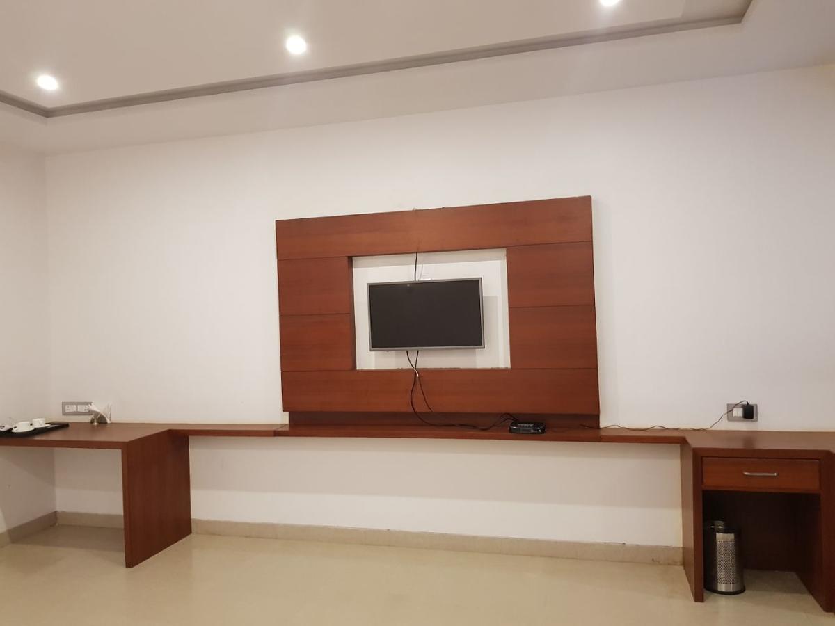 Hotel Tania Searock Даман Экстерьер фото